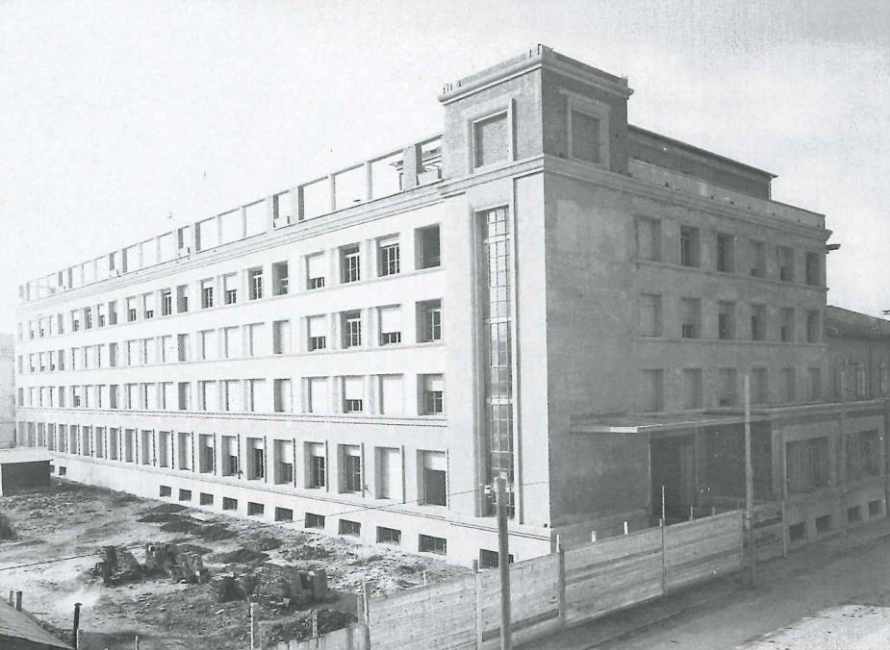 Foto della Casa dello Studente, particolare del collegio, 1932-1935